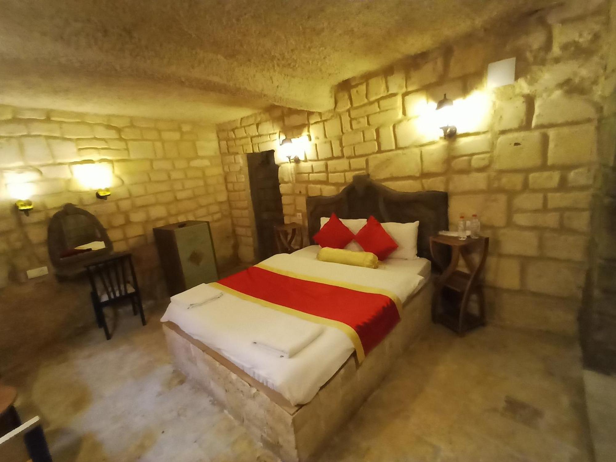 Stone Age Cappadocia Hotel Nevşehir Bagian luar foto