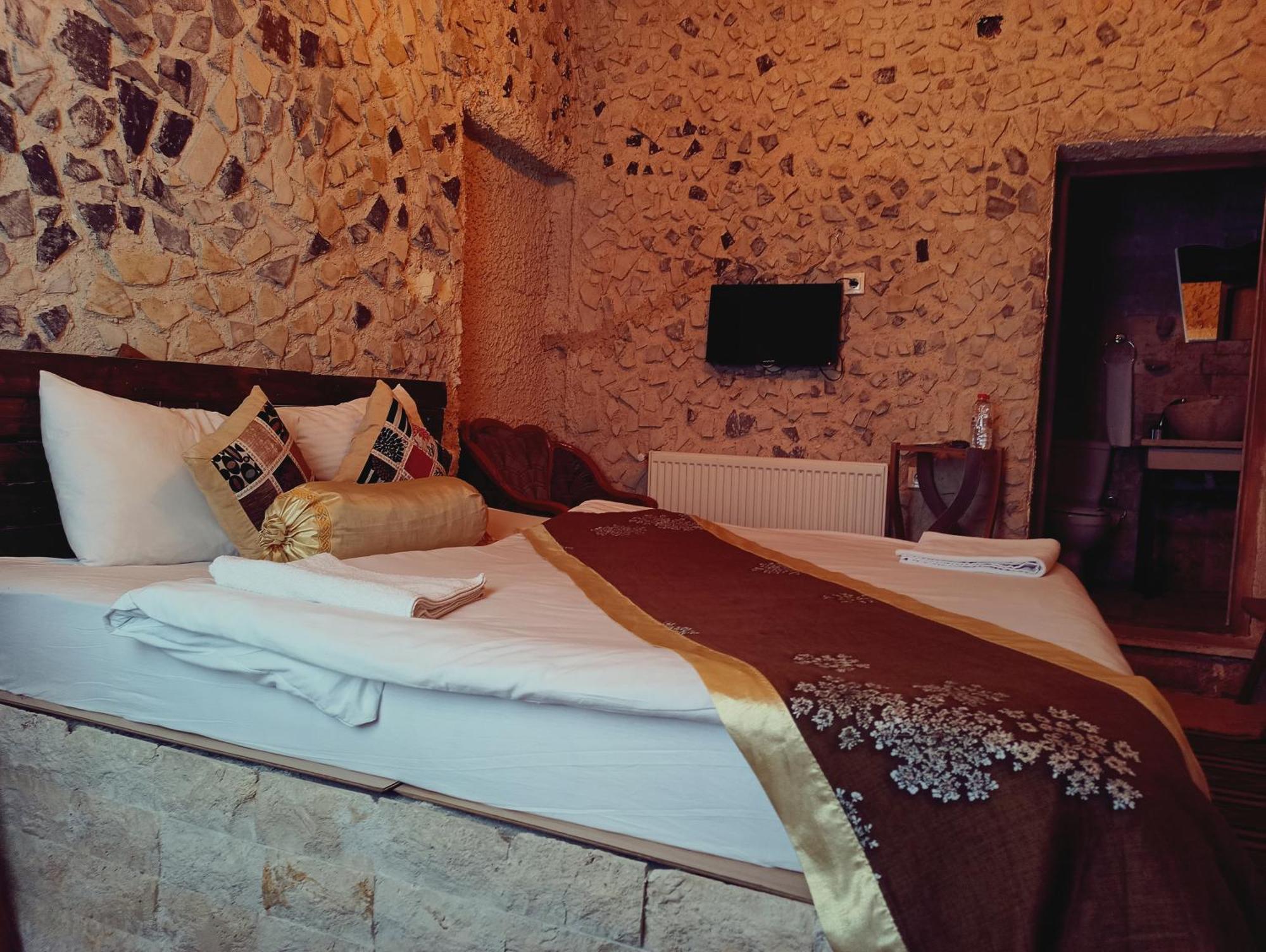 Stone Age Cappadocia Hotel Nevşehir Bagian luar foto